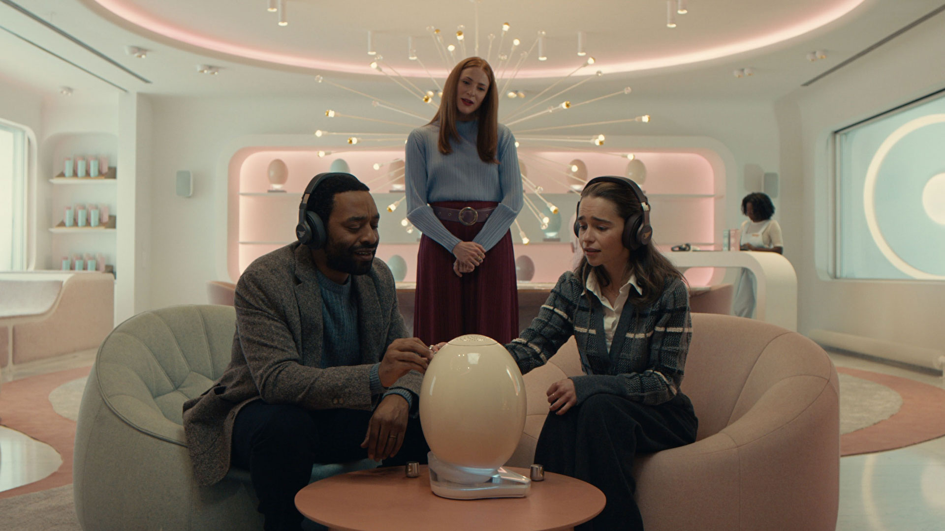Sundance Review: ‘The Pod Generation’Emilia Clarke and Chiwetel Ejiofor Lead Sophie Barthes’ Frustrating, Futuristic Third Feature