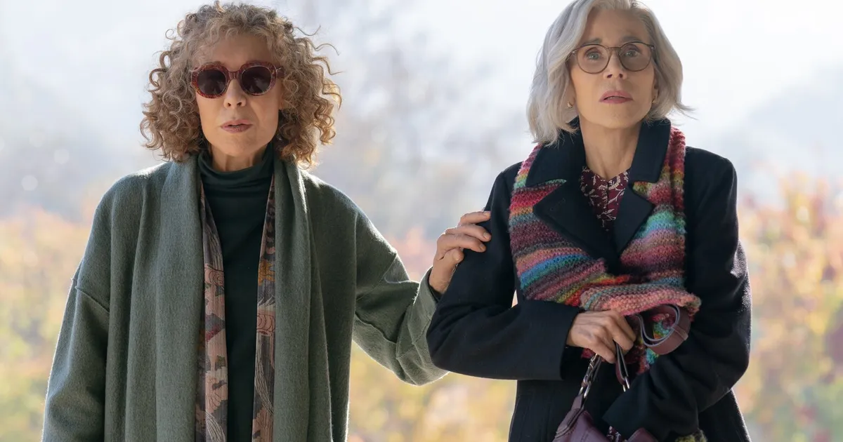 Review: ‘Moving On’Jane Fonda And Lily Tomlin Team Up For Revenge In Paul Weitz's Dark Dramedy